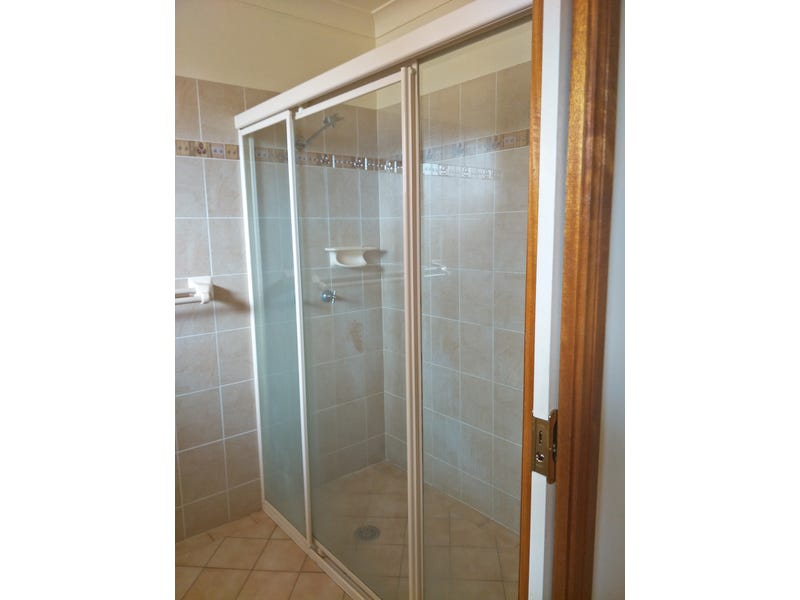 SPACIOUS 2 BEDROOM UNIT 9