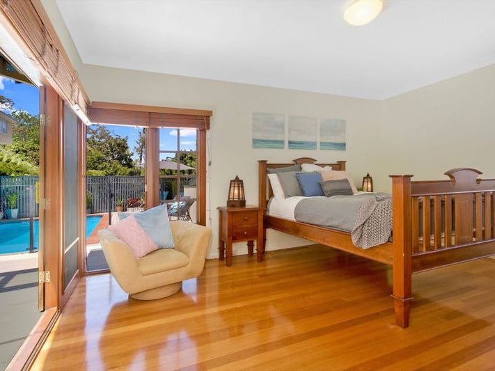 Large, Bright Family Home in 4