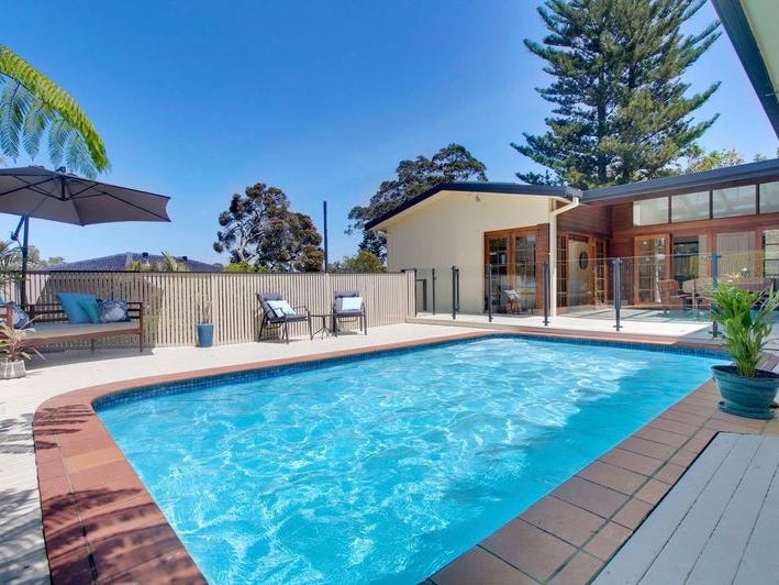 Large, Bright Family Home in 7