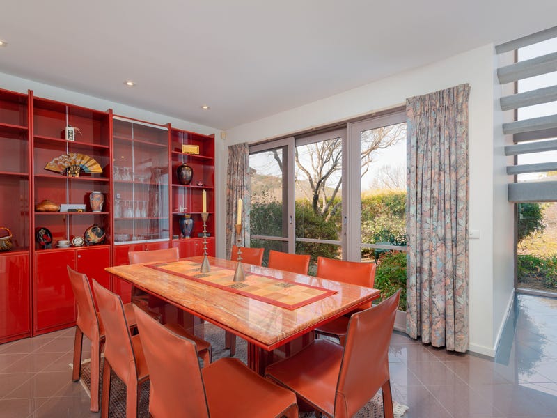 Executive house for rent in 3