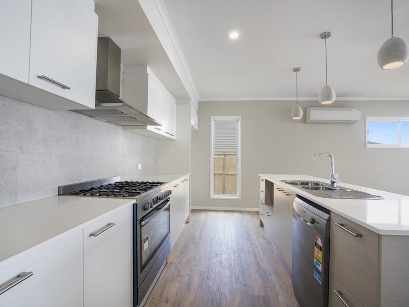 Spacious and Elevated Woombye Duplexes 3