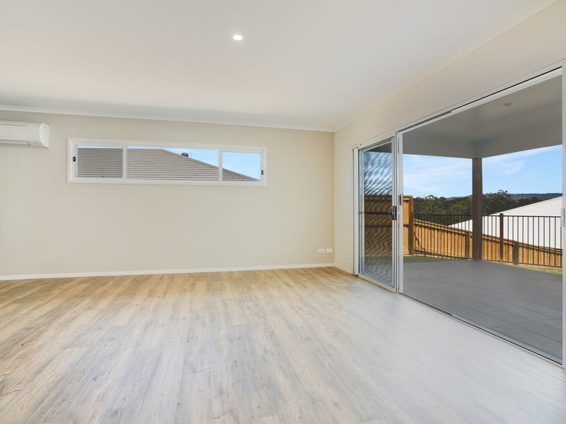 Spacious and Elevated Woombye Duplexes 5
