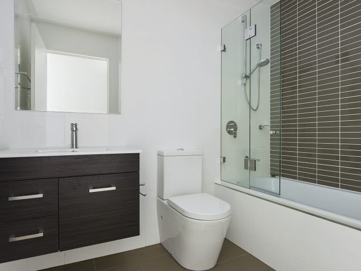 ** Leased ** 2bm, 2bath, 6