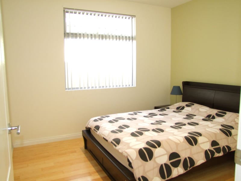 Stunning 3 bedroom low maintenance 9