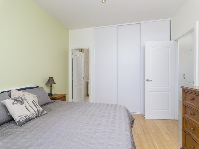 Stunning 3 bedroom low maintenance 12