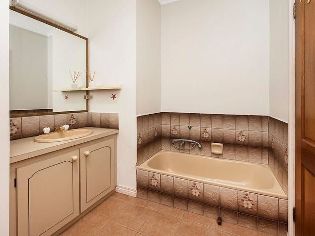 Country style living in Bellfield 6