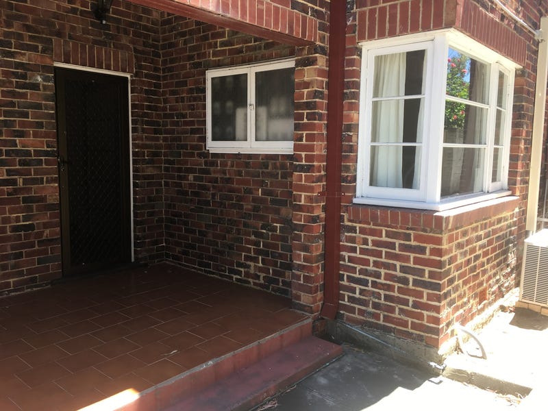 UNDER OFFER. INSPECTION CANCELLED 8