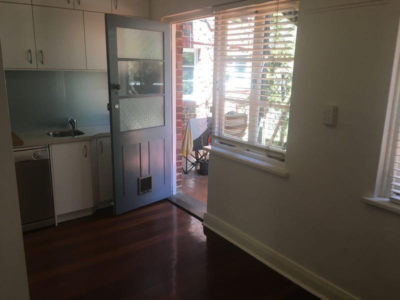 UNDER OFFER. INSPECTION CANCELLED 9