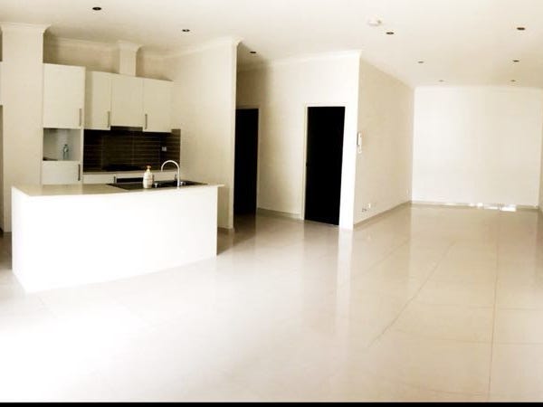 Modern & Spacious 2 bedroom 5