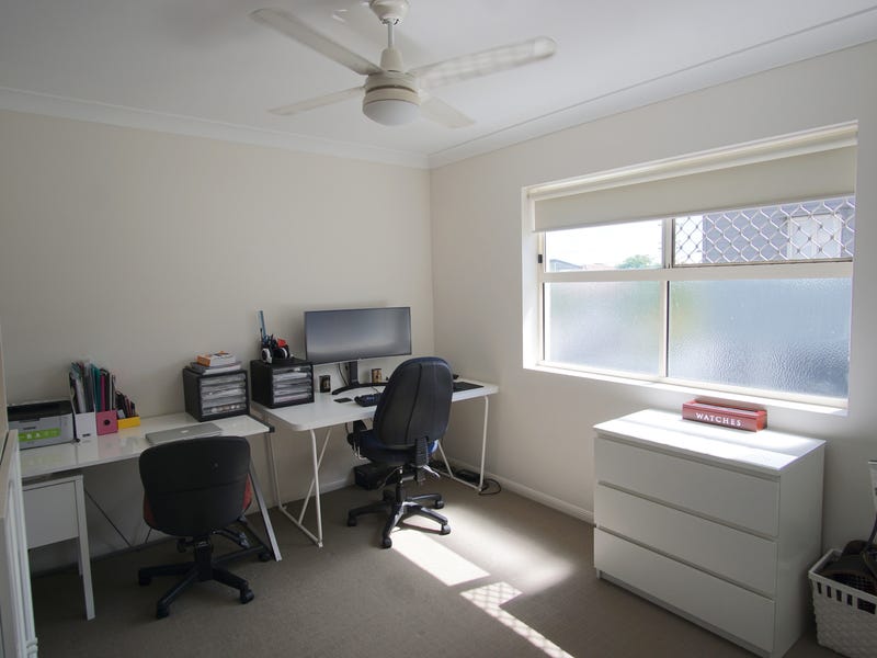 Newly renovated kitchen in spacious 10