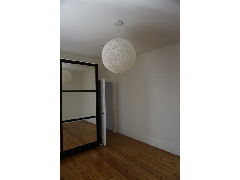 An Architect Designed Modern Apartment 3
