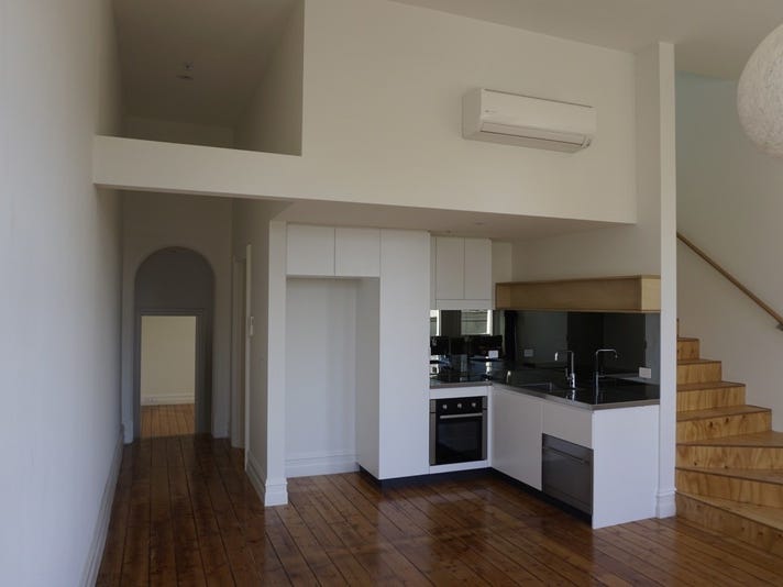 An Architect Designed Modern Apartment 6