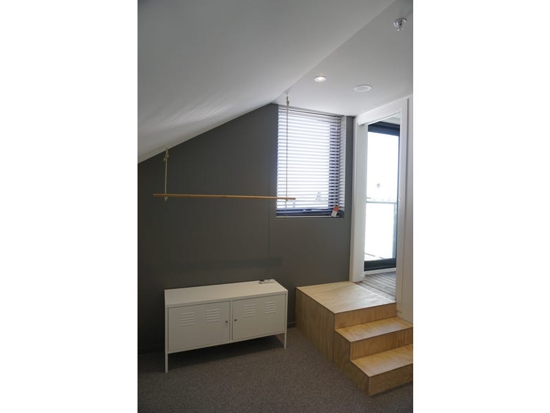 An Architect Designed Modern Apartment 9