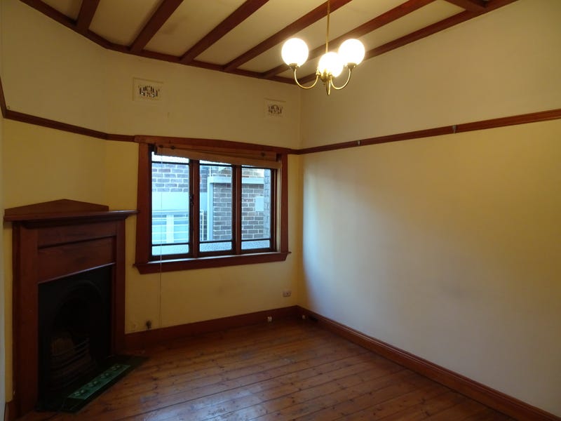 Charming 2 Bedroom Semi Detached 2