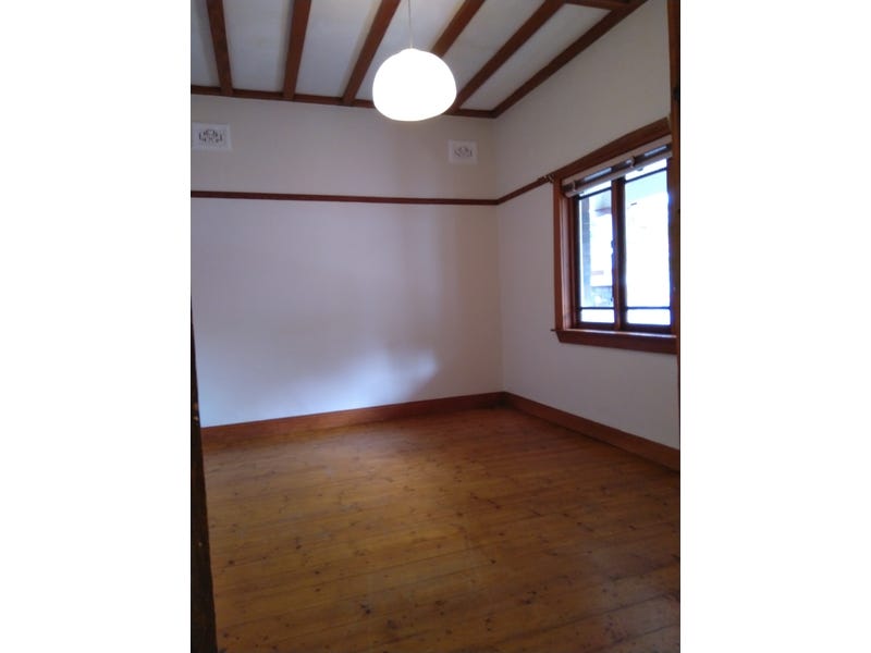 Charming 2 Bedroom Semi Detached 4