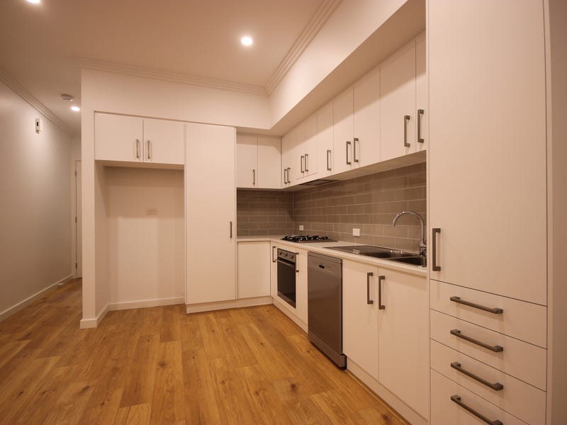 Brand NEW 3 bedroom townhouse 3