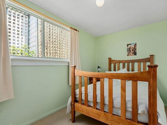 Sunny 3 Bedroom House, Pet 11