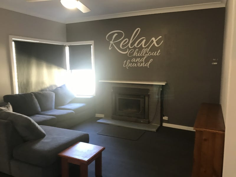 3 Bedroom Family Home With Huge Rumpus Room