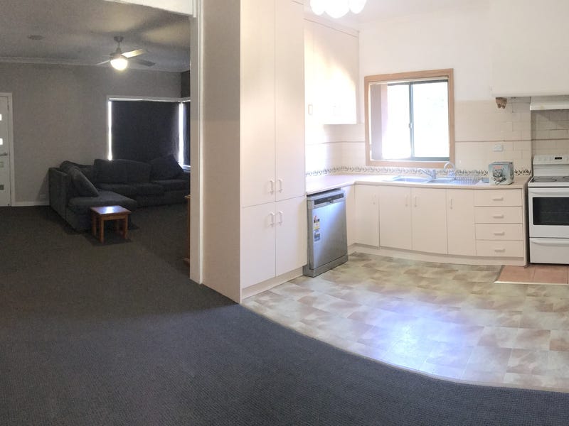 3 Bedroom Family Home With 6
