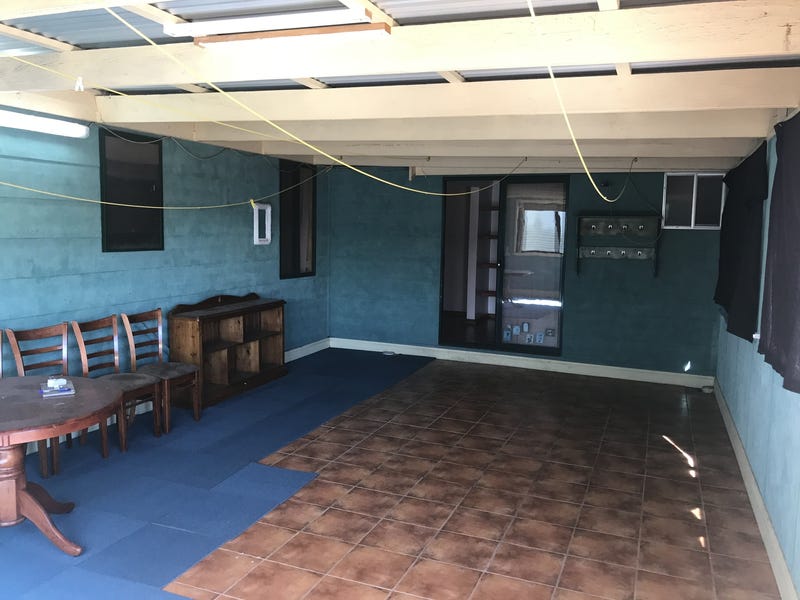 3 Bedroom Family Home With 9