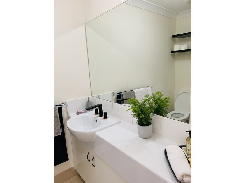 3 bedrooms townhouse for rent 4