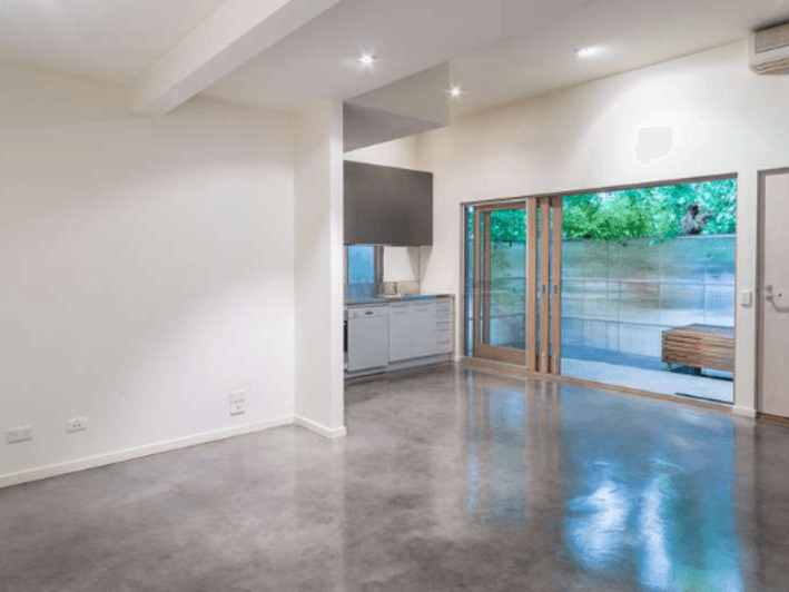 ARCHITECT DESIGNED WAREHOUSE STYLE LIVING 4
