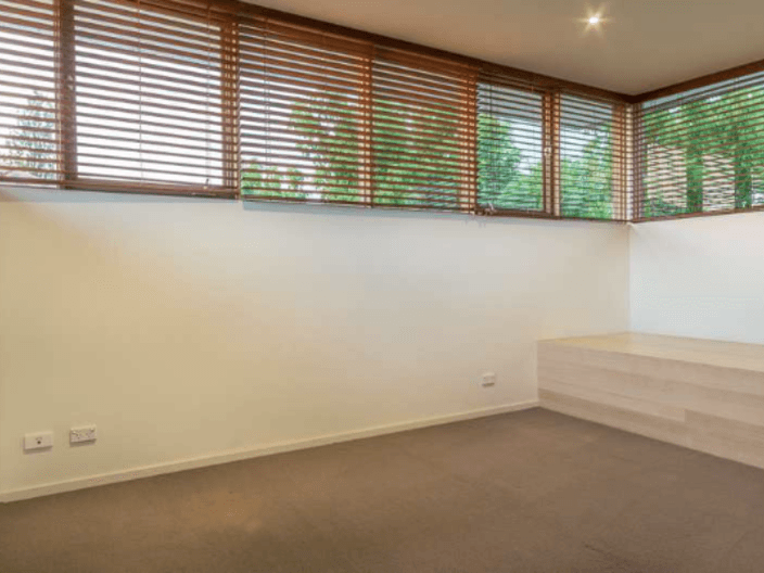 ARCHITECT DESIGNED WAREHOUSE STYLE LIVING 8