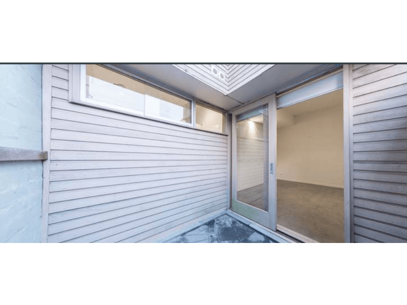 ARCHITECT DESIGNED WAREHOUSE STYLE LIVING 11