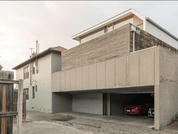 ARCHITECT DESIGNED WAREHOUSE STYLE LIVING 17