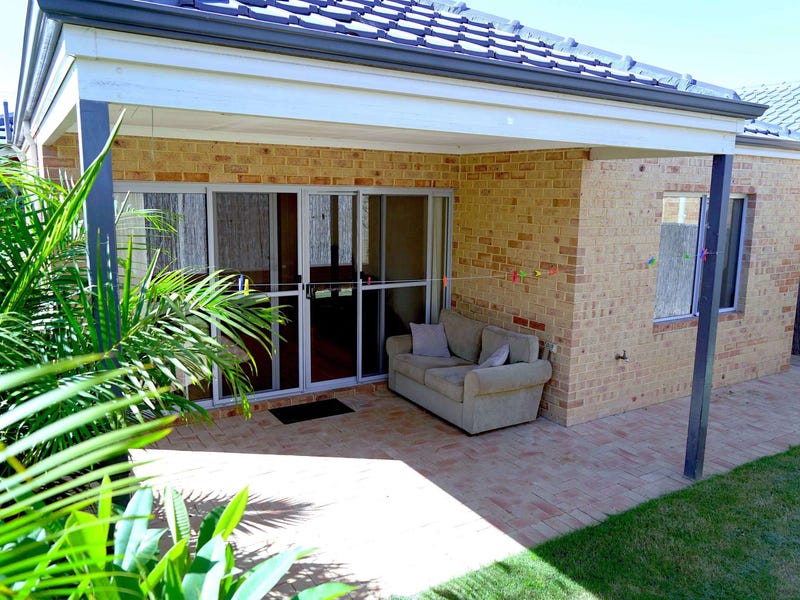 Peaceful Modern Furnished Home 10