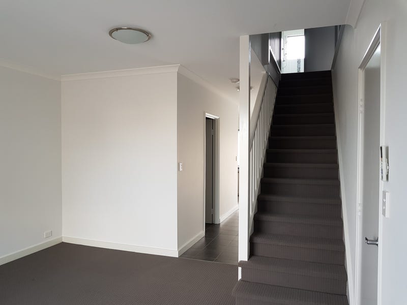 TOWNHOUSE  – 3 BEDROOMS 3
