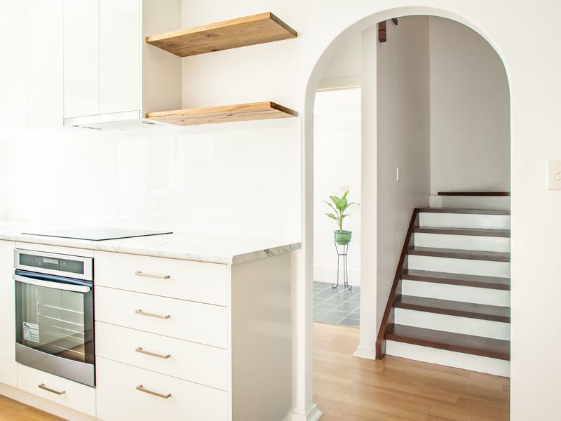LEASED! Renovated Townhouse Gem!
