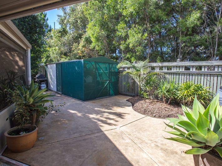 Spacious 4 Bedroom House Close 13