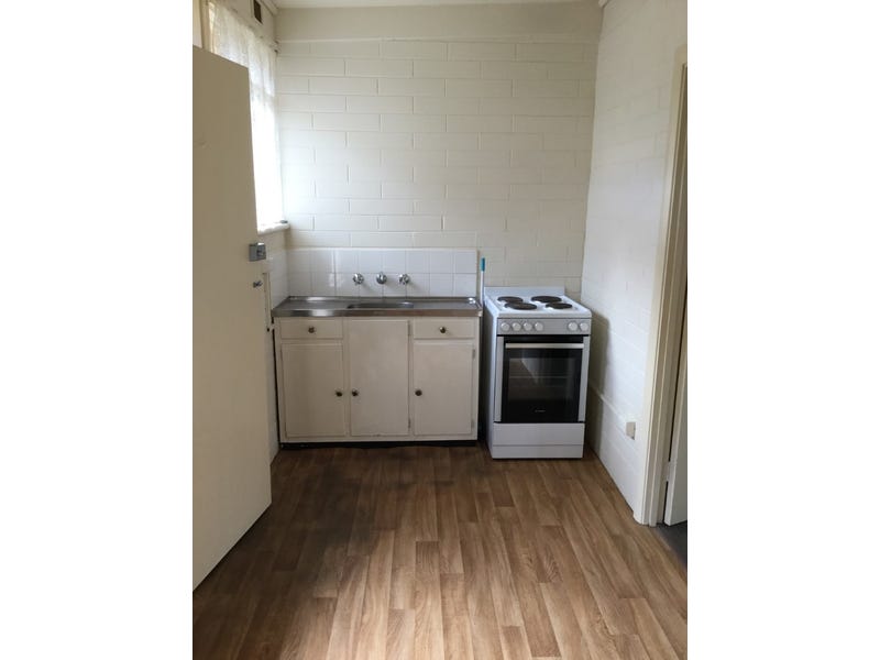 UNIT TO RENT QUIET LOCATION 4