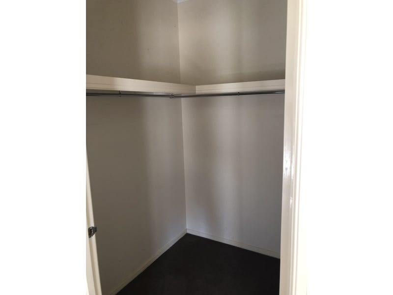 Spacious Boronia Unit 6