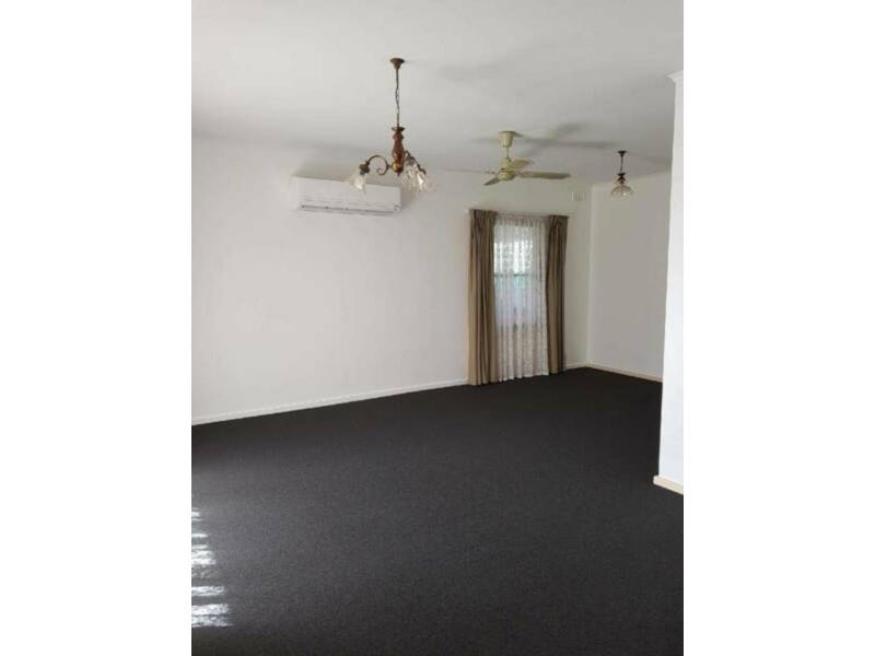 3 Bedroom House with Solar 2