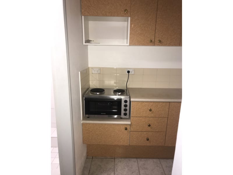 DEPOSIT TAKEN – Studio Close 3