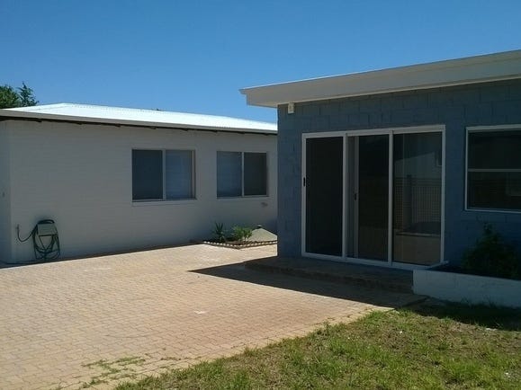 Beautiful Home in Peaceful Dianella 10