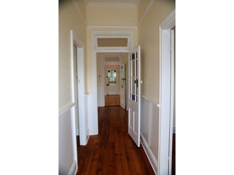 Large 3 bedroom totally renovated 8
