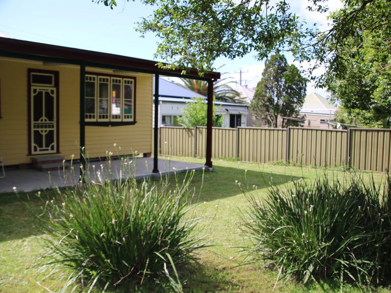 Large 3 bedroom totally renovated 9