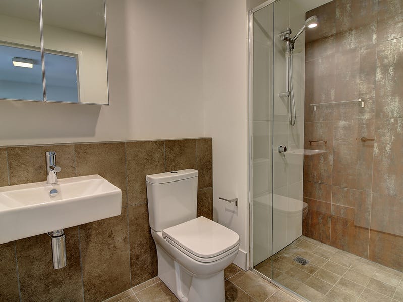 1 Bedroom with Study and 6