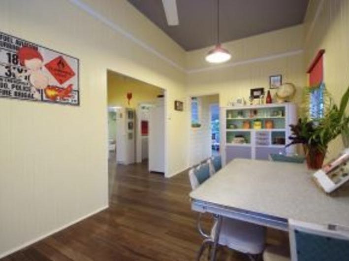 Renovated inner-city Queenslander 3