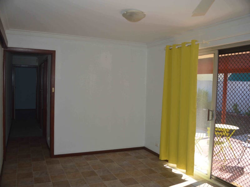 Stylish home close to amenities. 8