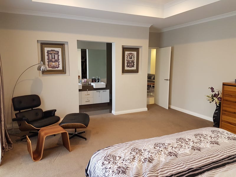 Absolutely stunning family home in 7