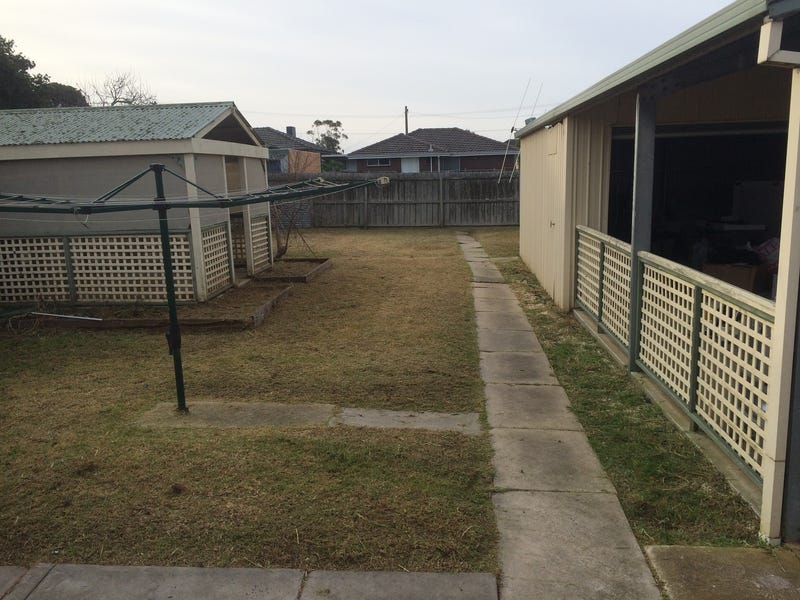 44 Deakin Street Bell Park 6