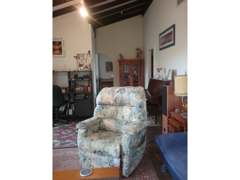 Fully Furnished or Unfurnished Home 8
