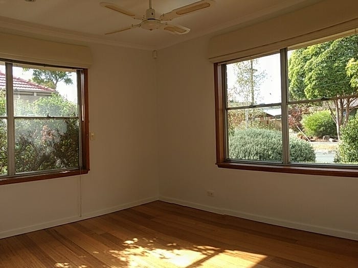 Light and Leafy 3 Bed 7