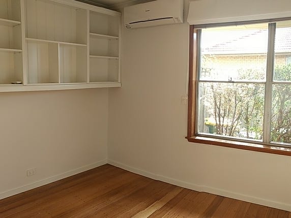 Light and Leafy 3 Bed 8