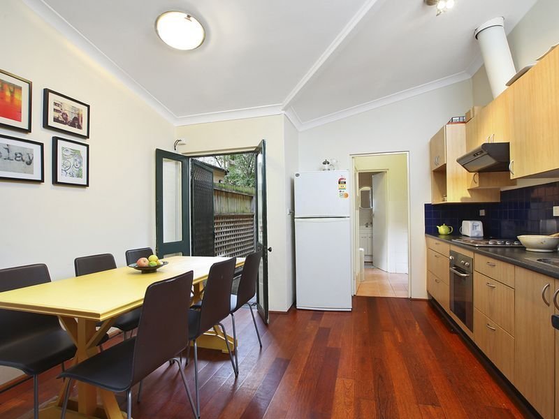 Classic Terrace, Cosmopolitan Inner City 2