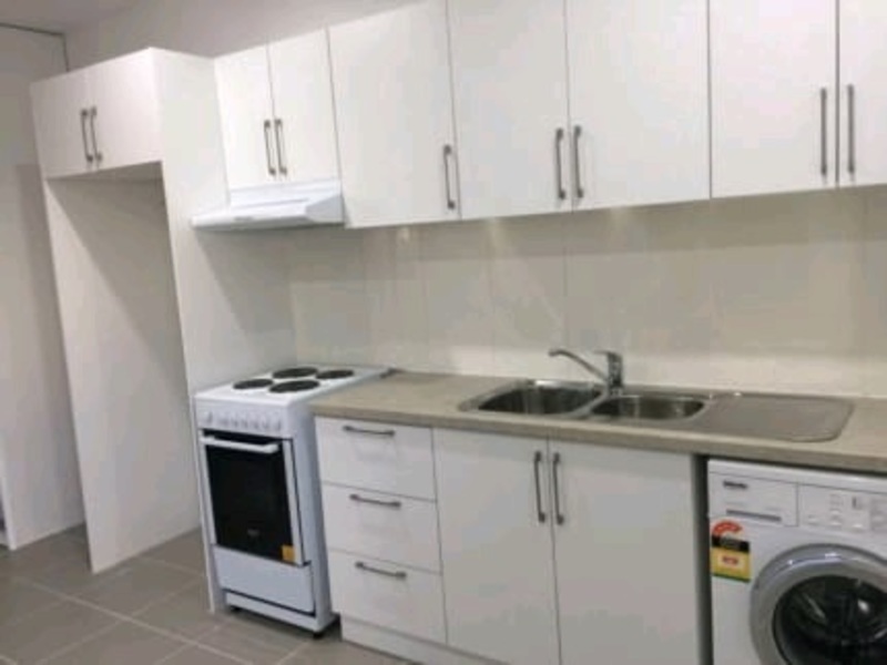 Self contained Studio for rent with car space